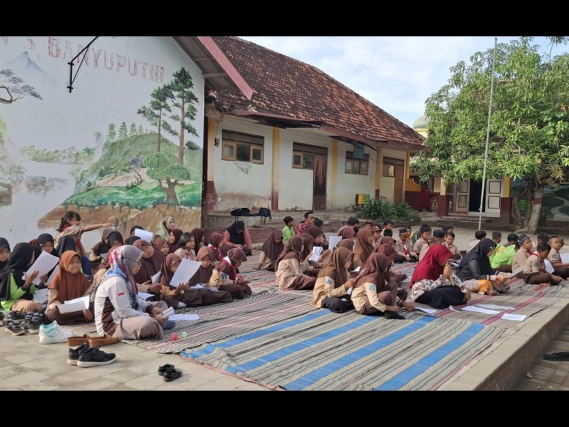 JUMAT MANIS MEI