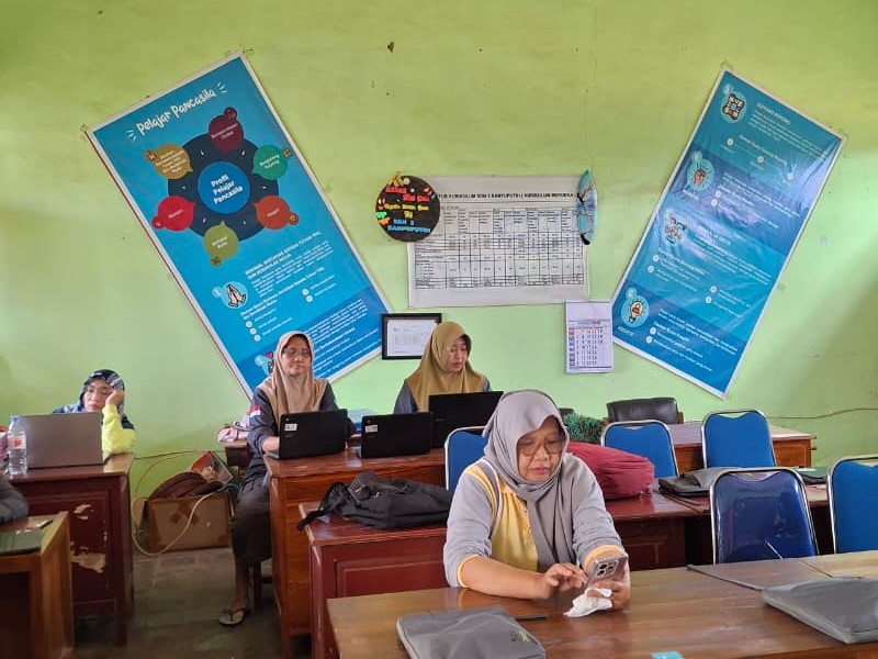 Survei Lingkungan Belajar (SULINGJAR)